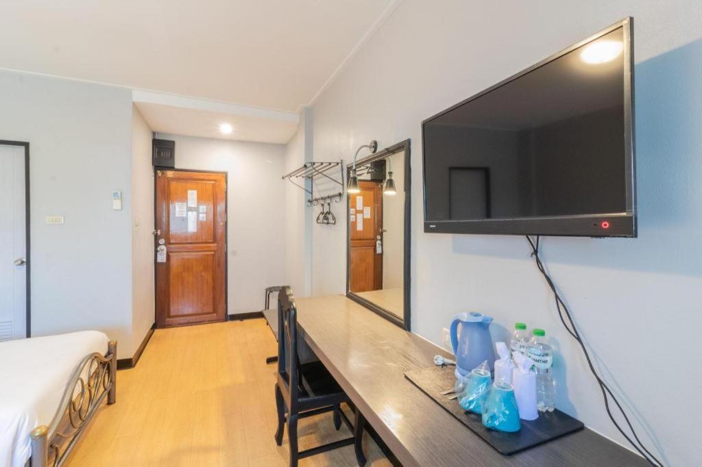 Intown Residence Bangkok Luaran gambar