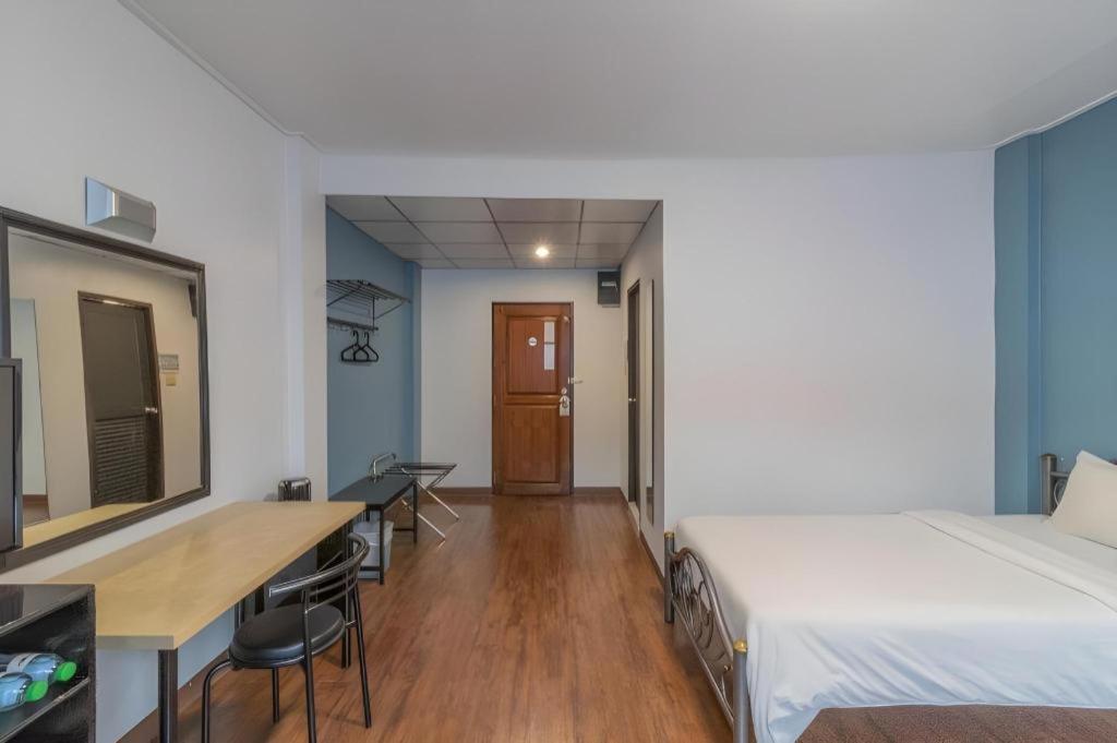 Intown Residence Bangkok Luaran gambar